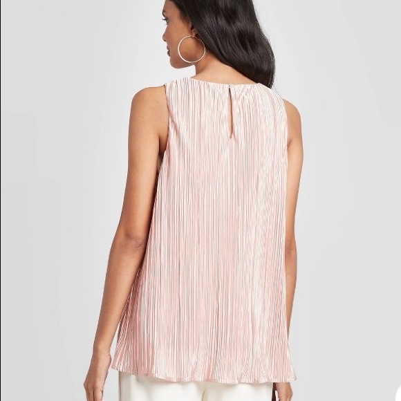 NWT- A New Day Crinkle Shine Tank Top - Picture 2 of 3